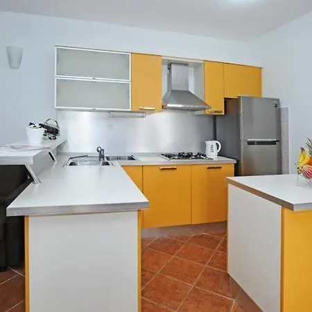 Odiseja- One Bedroom With Terrace And Sea View * Brsecine